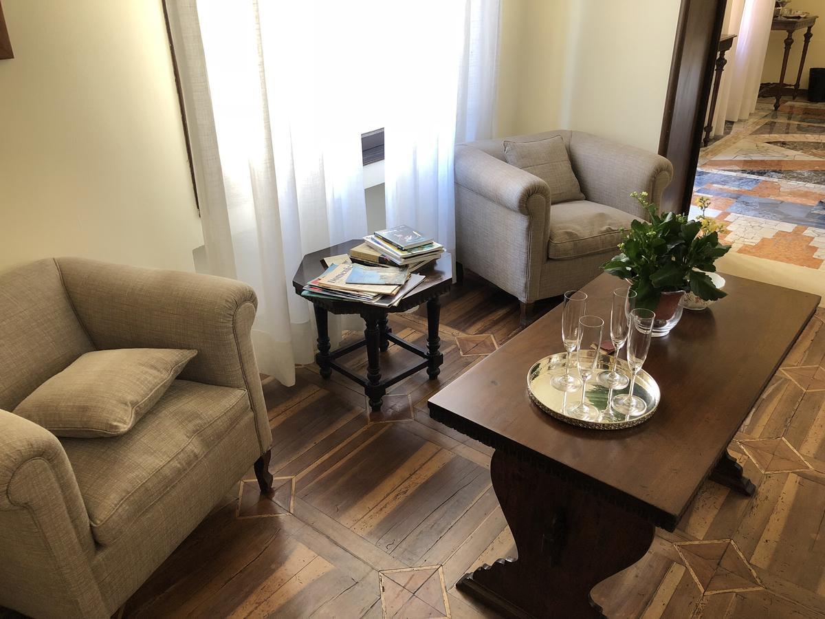 Palazzo Mantua Benavides Suites & Apartments Padoue Extérieur photo