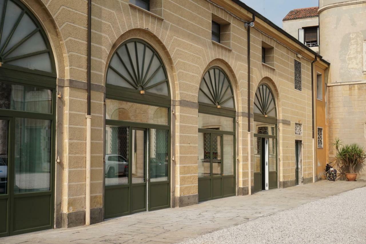 Palazzo Mantua Benavides Suites & Apartments Padoue Extérieur photo